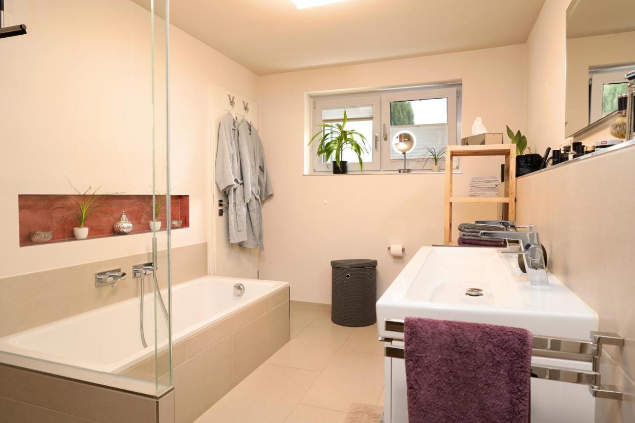 Design Apartment In Eppelheim Esterno foto